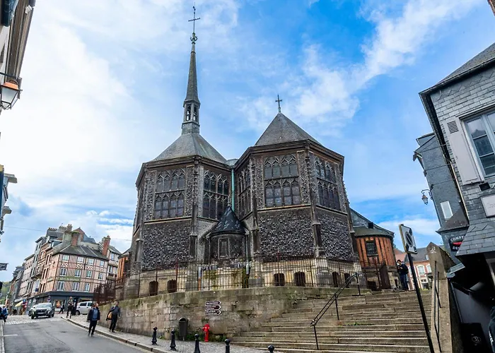 La Mondaine - Idealement Situe, Charme *