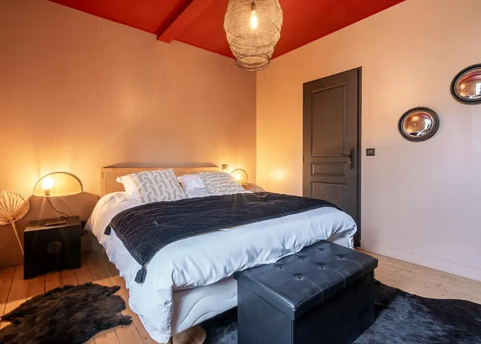 La Mondaine - Idealement Situe, Charme * Онфлёр