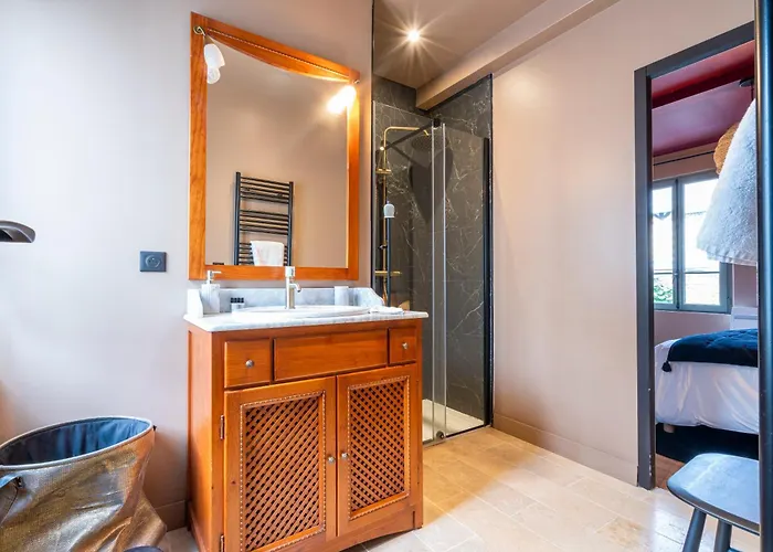 Апартаменты La Mondaine - Idealement Situe, Charme Онфлёр